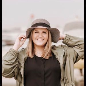 Meet your Posher, Rachel